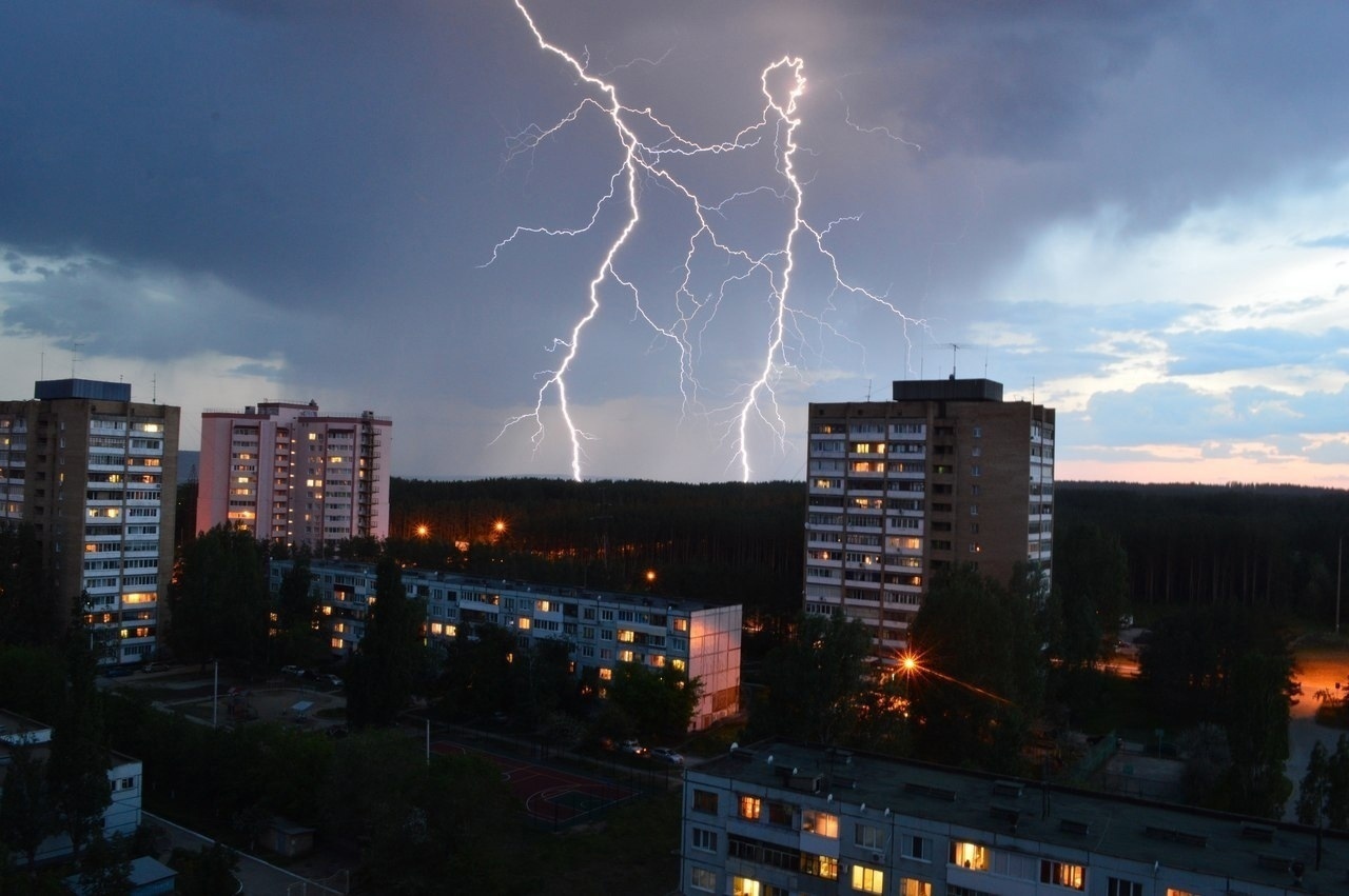 Правила безопасности во время грозы - Драгічынскі веснік